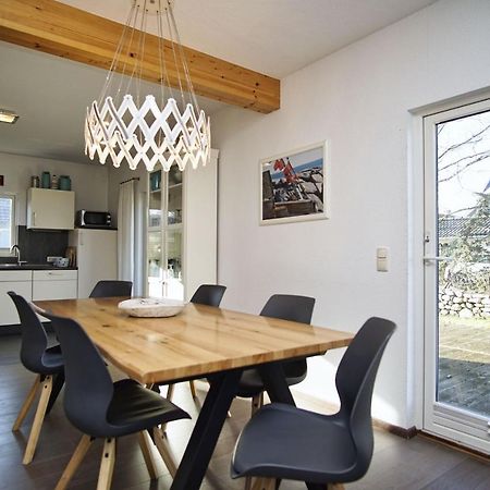 Komfortables Haus Mit Kamin, Sauna, Garten, Terrasse - Ferienhaus Sternschnuppe Wiek auf Rügen Esterno foto