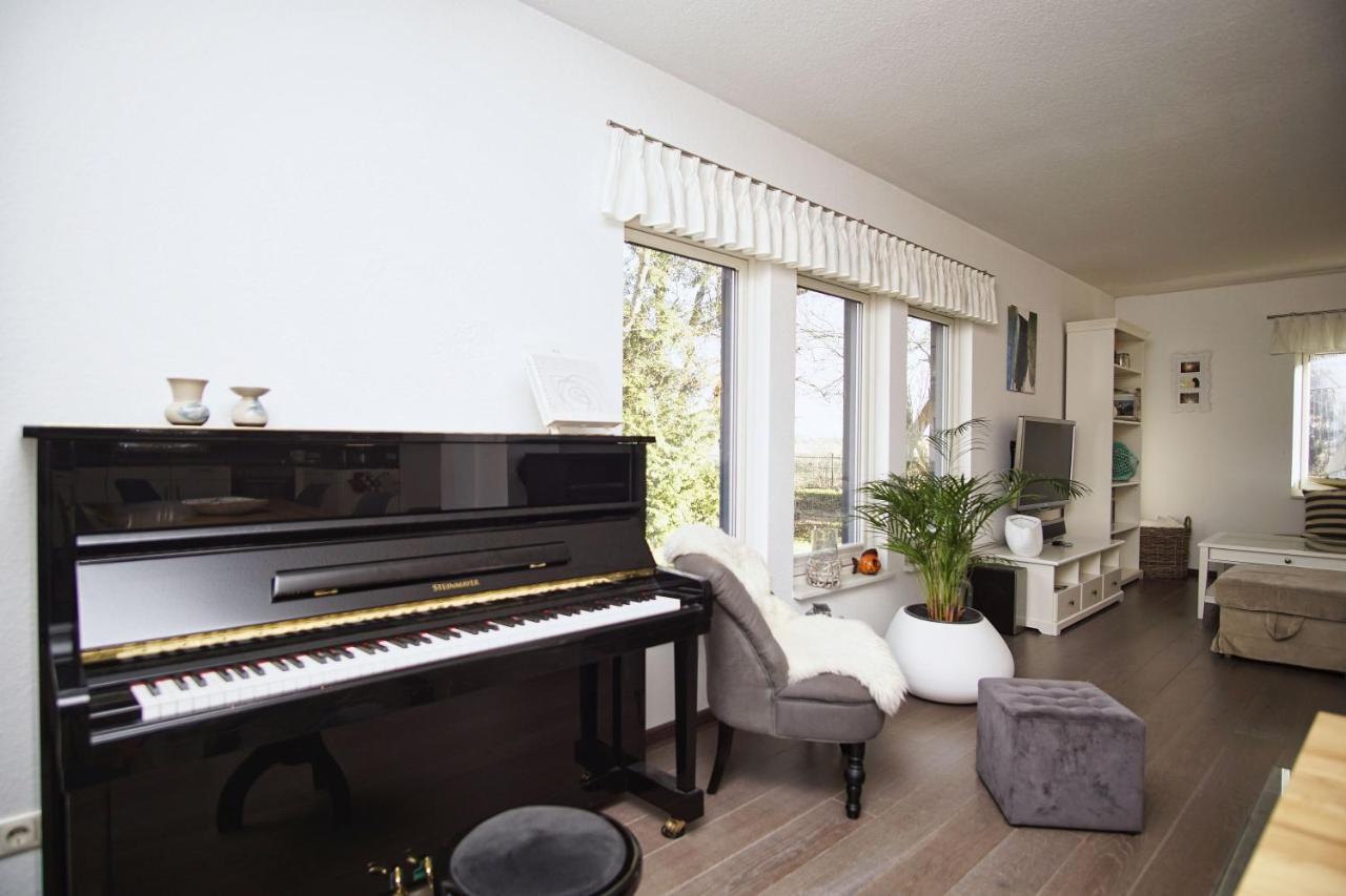 Komfortables Haus Mit Kamin, Sauna, Garten, Terrasse - Ferienhaus Sternschnuppe Wiek auf Rügen Esterno foto
