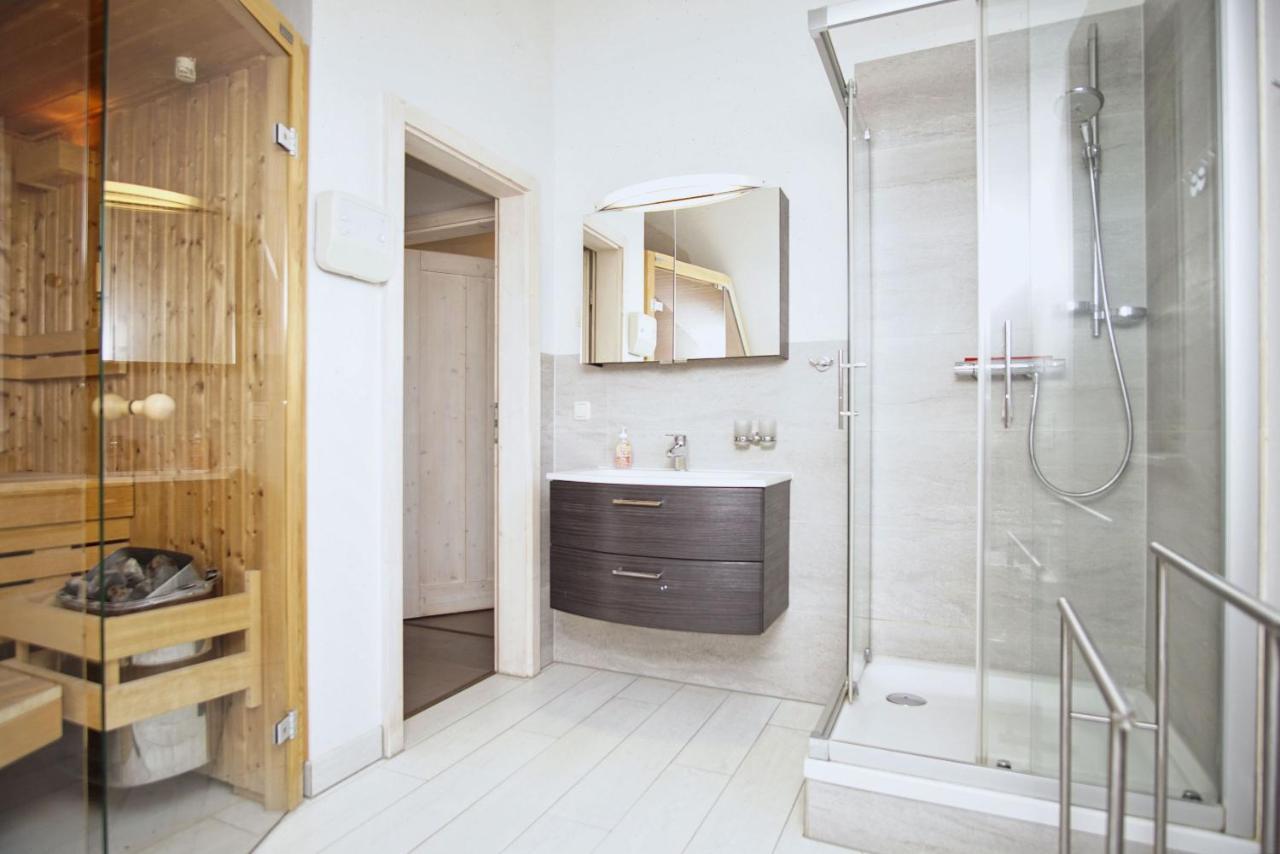 Komfortables Haus Mit Kamin, Sauna, Garten, Terrasse - Ferienhaus Sternschnuppe Wiek auf Rügen Esterno foto